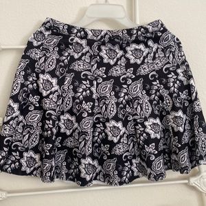 Abercrombie & Fitch Floral Skirt SZ M NWOT